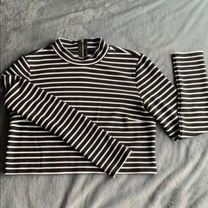 mock neck cropped long sleeve